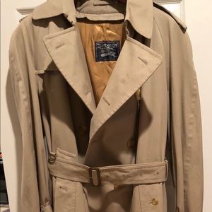 AUTHENTIC BURBERRY TRENCH COAT